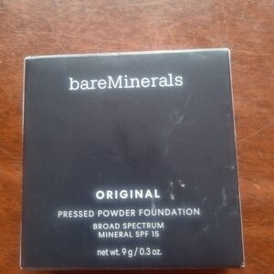 bareMinerals Pressed Powder Foundation